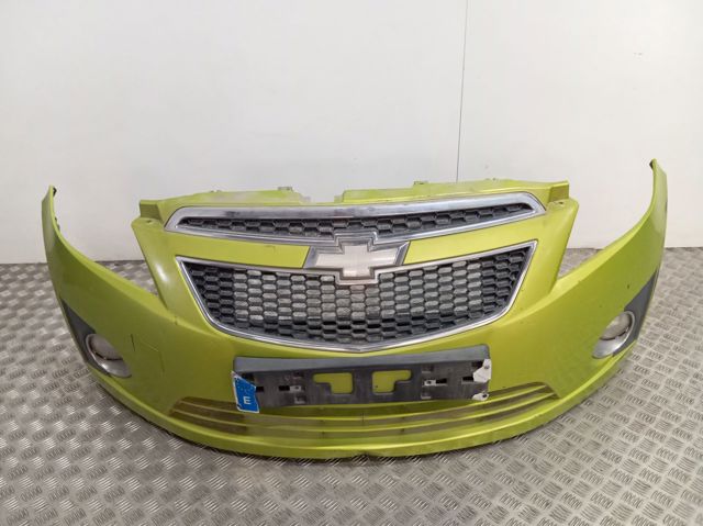 Paragolpes 95213424 General Motors