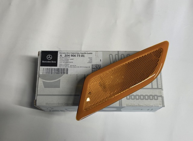 Intermitente izquierdo A2049067301 Mercedes