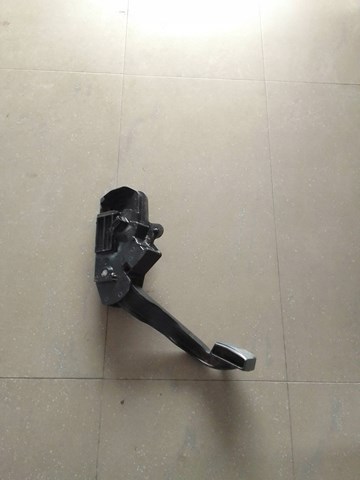 7482492421 Renault (RVI) pedal de acelerador