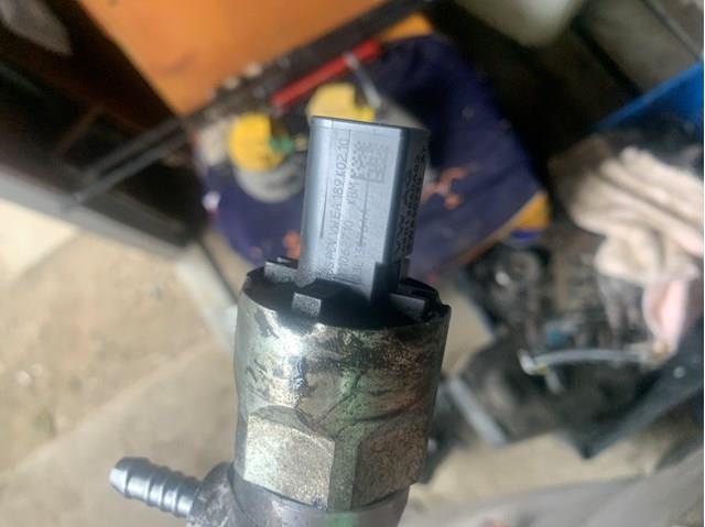 Regulador de presión de combustible Continental/Siemens 5WS40730 precio, desde 268,70 EUR