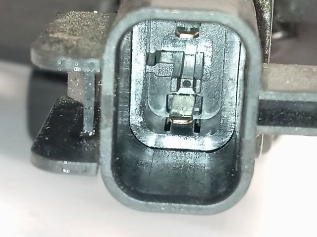 Cerradura del capó de motor Hyundai/Kia 81130AT000