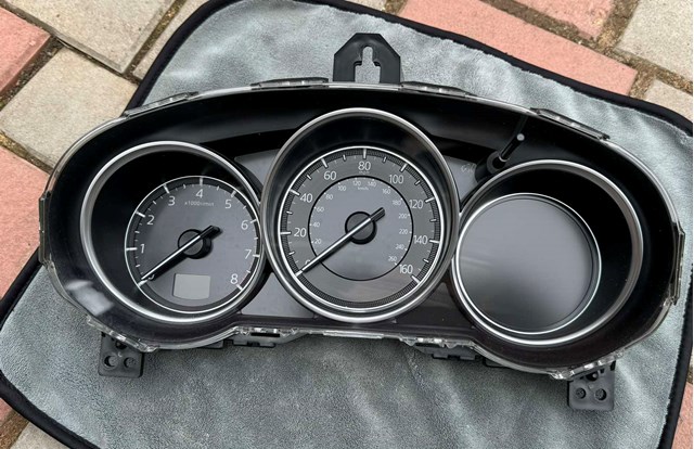 Tablero de instrumentos Mazda TK4955430 precio, desde 126,32 EUR