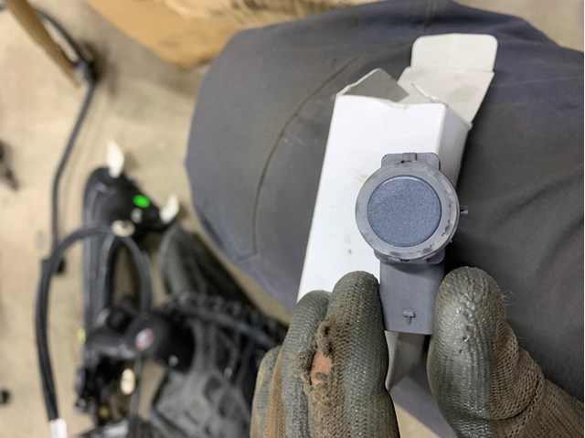 Comprar B0J767UC1 Mazda Sensor de aparcamiento delantero lateral