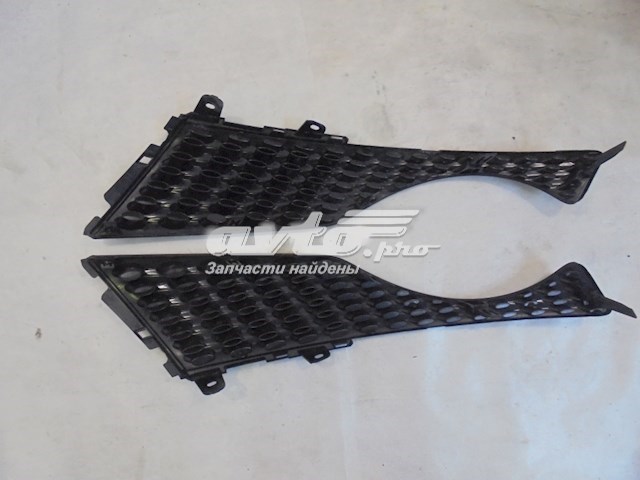 Parrilla 620701KA0A Nissan/Infiniti