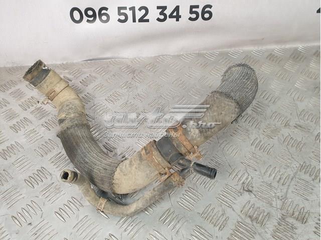 Brida del sistema de refrigeración (triple) TOYOTA 1657726020