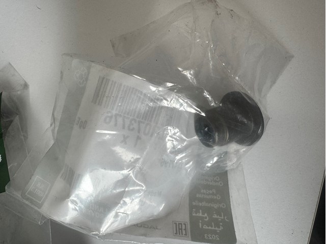 Comprar LR073776 Land Rover Retén de válvula de escape