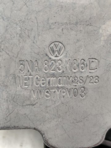5NA823186D VAG Pieza de cierre de puerta delantera