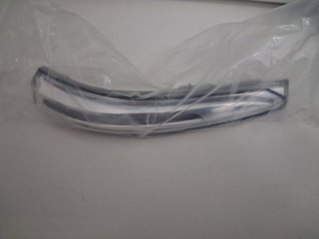 Luz intermitente del espejo retrovisor derecho 876232W000 Hyundai/Kia