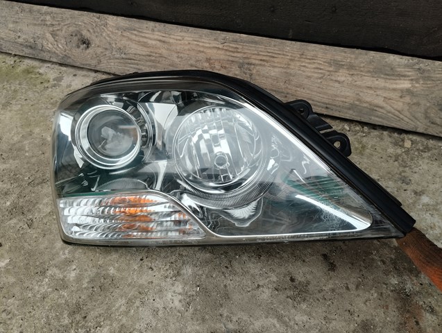 Faro delantero derecho Hyundai/Kia 921023E5XX