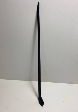 Moldura exterior del pilar delantero derecho Land Rover LR061135 precio, desde 68,19 EUR