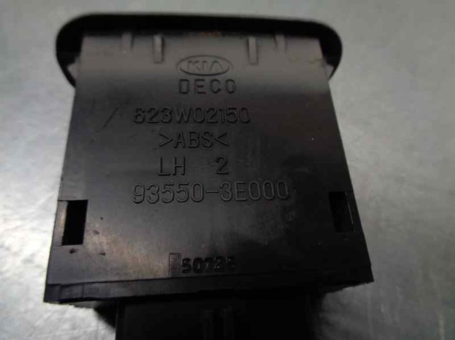 Botón interior de apertura de maletero Hyundai/Kia 935503E000 precio, desde 31,94 EUR