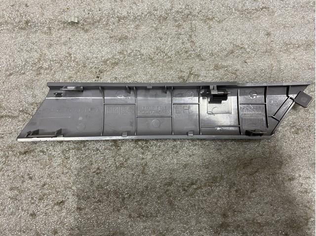 94237SG010 Subaru Moldura de manija interior de puerta delantera izquierda