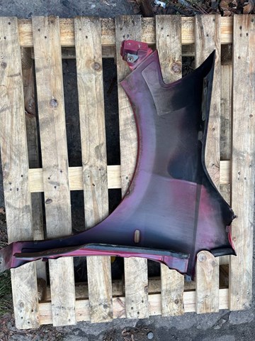 F3100ED0MA Nissan/Infiniti Aleta delantera