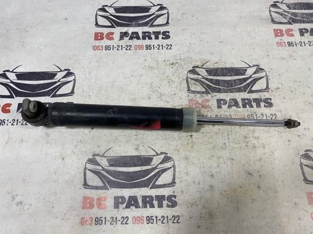 DG9C18W002 Ford 