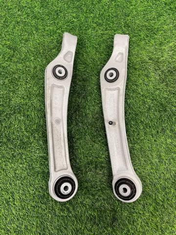 Brazo inferior izquierdo de la suspensión delantera 4M0407155E VAG