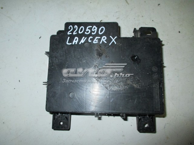 8637A466 Mitsubishi caja de fusibles, trasera interior