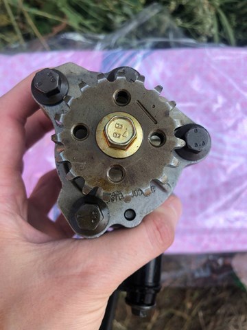 LF0214100 Ford Bomba de aceite