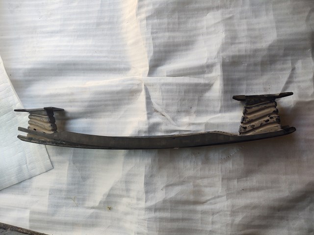 51810535 Fiat/Alfa/Lancia Refuerzo de parachoques trasero