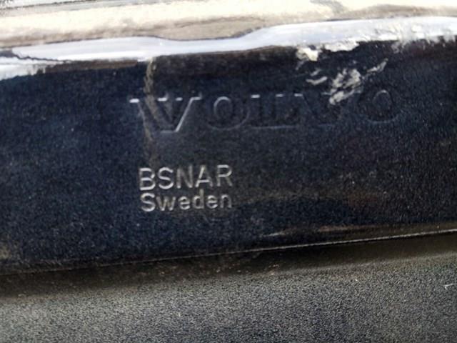 32228849 Volvo Puerta delantera derecha