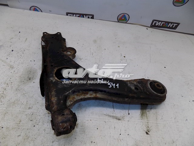 Brazo inferior derecho de la suspensión delantera 357407158 VAG