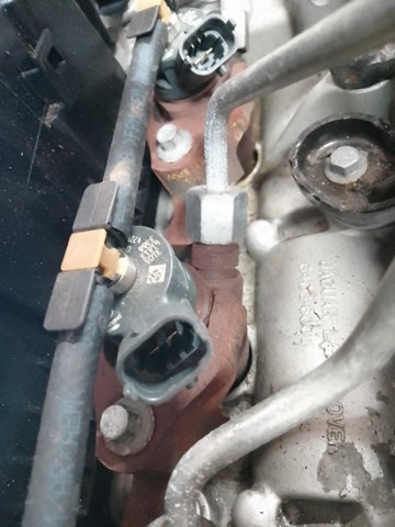 LR073710 Land Rover Inyector de combustible