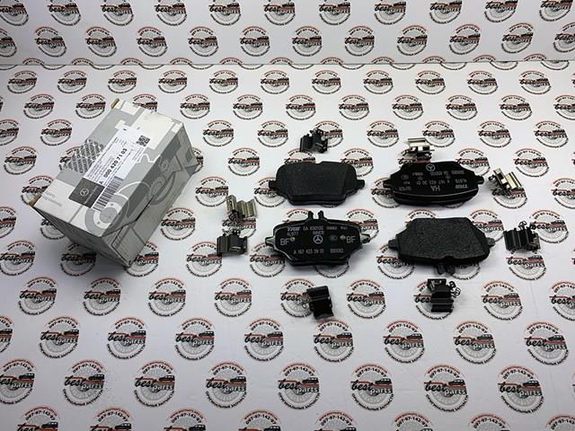 Pastillas de freno traseras de disco MERCEDES A0004207103