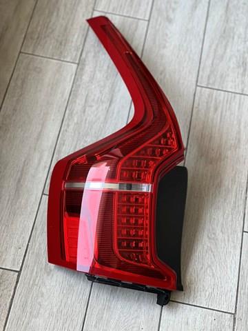 32228826 Volvo Piloto trasero exterior izquierdo