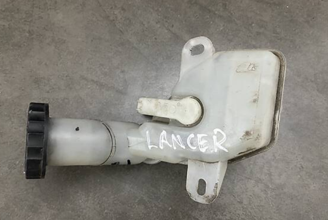 Depósito de líquido de frenos, cilindro de freno principal para Mitsubishi Lancer (CX_A)