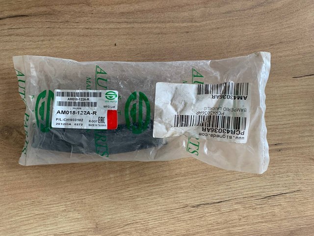 Soporte de parachoques delantero derecho Signeda PCR43036AR precio, desde 7,04 EUR