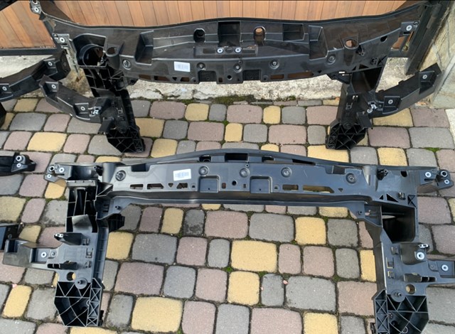 Soporte de radiador A9078800900 Mercedes