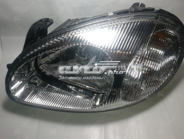 Comprar 205896A52B TYC Faro delantero izquierdo