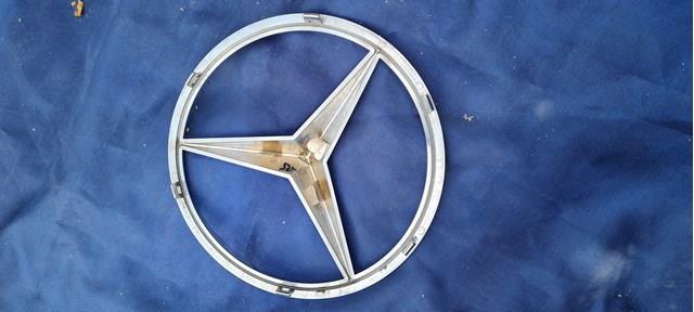 Emblema de la parrilla del radiador Mercedes A0008179500 precio, desde 49,66 EUR