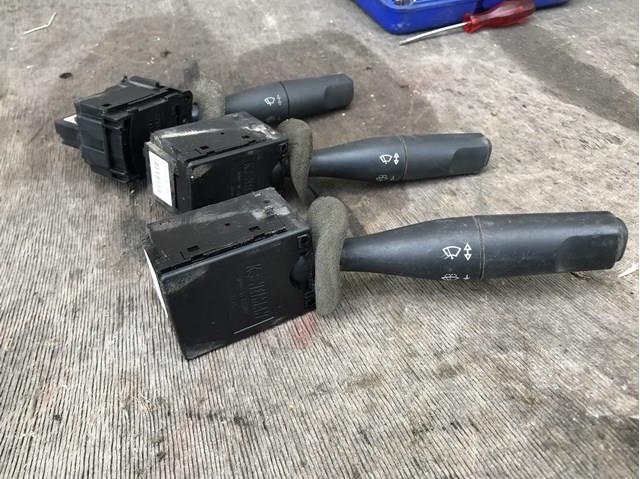 Mando intermitente derecho Peugeot/Citroen 96049596ZL