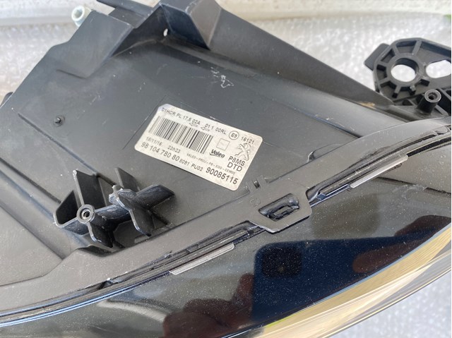 Faro derecho Peugeot/Citroen 9810478080 precio, desde 471,12 EUR