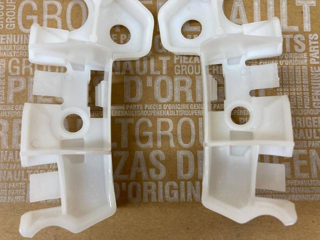 Kit de soportes/fijaciones del parachoques delantero 60C2077 Polcar