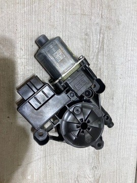 Motor eléctrico, elevalunas, puerta trasera izquierda VAG 5Q0959811D