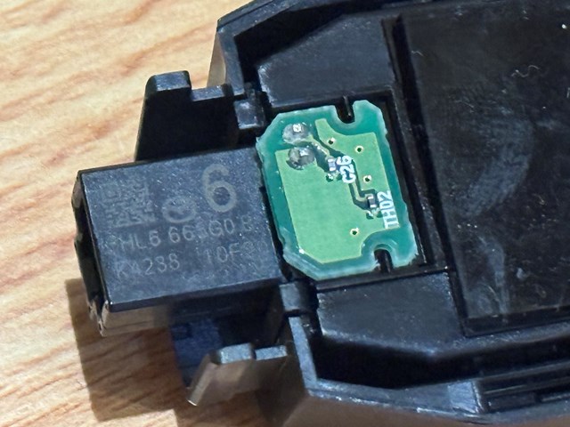 Sensor de lluvia Mazda DHL6665G0B precio, desde 100,19 EUR
