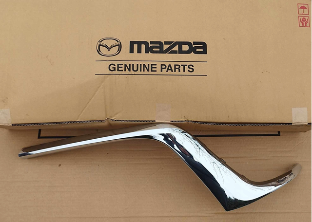 Moldura derecha de la parrilla del radiador Mazda KAAA507J0A precio, desde 202,35 EUR