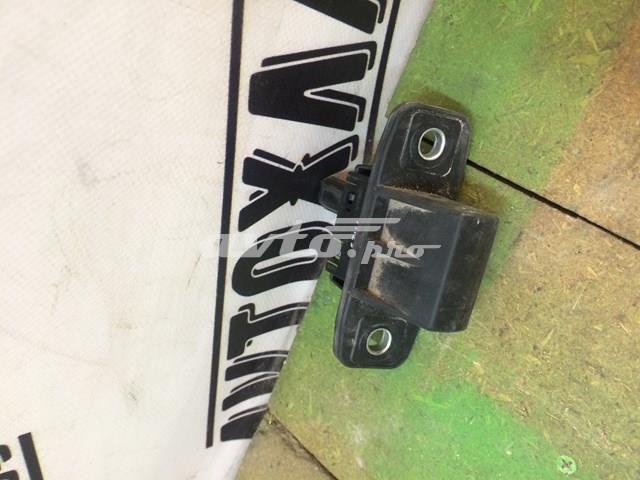 Botón de accionamiento del cierre de la tapa del maletero (puerta trasera 3/5) KB7W624B0 Mazda
