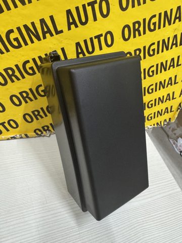 Tapa de la caja de fusibles Nissan/Infiniti 243826RA1B precio, desde 36,38 EUR