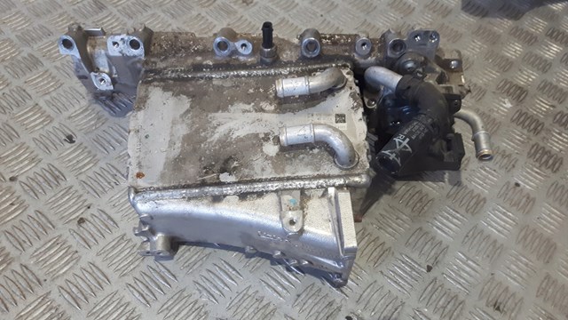 04L129766AJ VAG Colector de admisión izquierdo