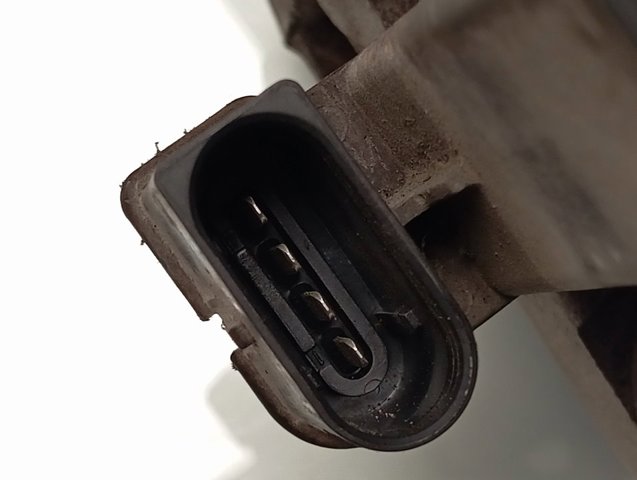 AD777015 Peugeot/Citroen Pinza de freno trasera derecha