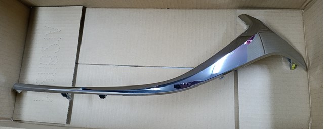 Comprar D10J507K0C Mazda Moldura de parachoques delantera izquierda