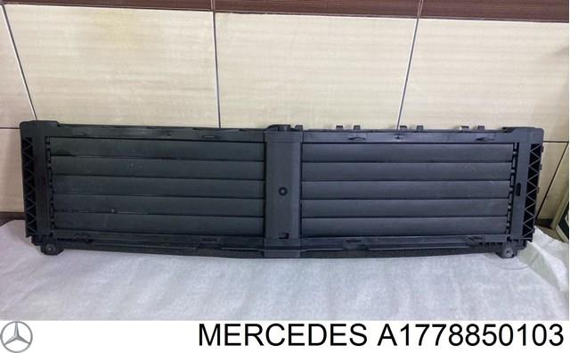 Persiana del radiador A1775008000 Mercedes
