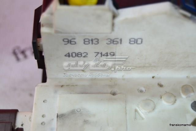 Cerradura de puerta trasera derecha de doble hoja 9681336180 Fiat/Alfa/Lancia