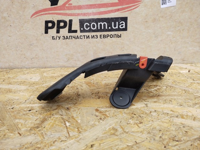 Comprar 13143107 General Motors Soporte del parachoques trasero derecho