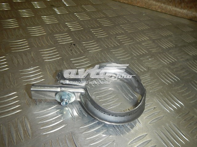 Abrazadera de silenciador trasera Toyota Land Cruiser (J200)