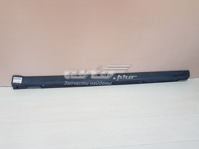 877522W000CA Hyundai/Kia Moldura exterior derecha del umbral