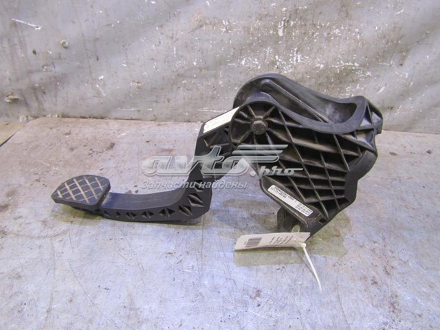 Pedal embrague Volkswagen Passat (B6, 3C5)