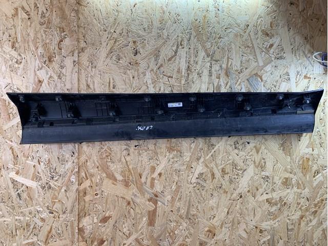 Moldura de puerta delantera izquierda inferior Hyundai/Kia 87721N7000 precio, desde 106,00 EUR